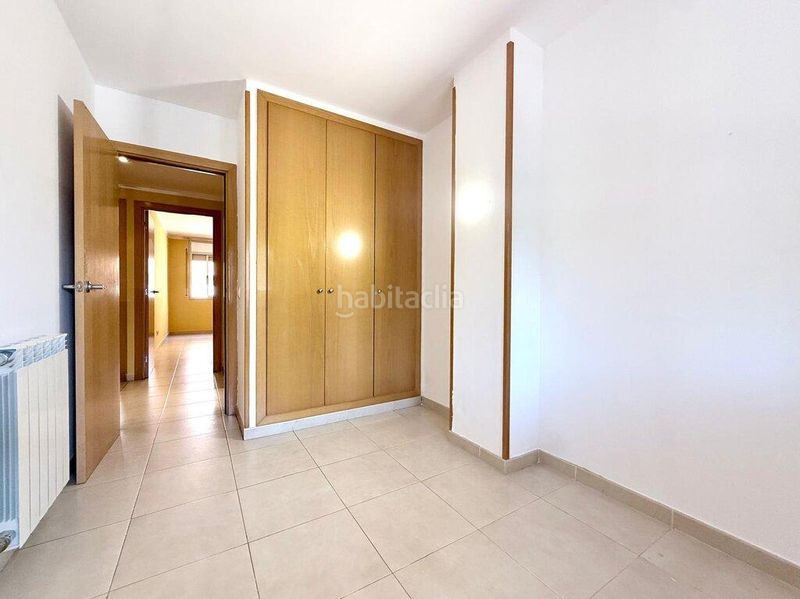 Foto dc6a76fc-4f01-4391-bcae-1548dad41d13. Apartament amb calefacció a Centre Figueres