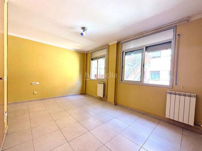 Foto fc5be919-0482-4946-b148-b24909ffdc70. Apartament amb calefacció a Centre Figueres