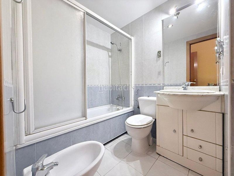 Foto ff171c81-f1fc-4d73-b8ac-15d262f2ec9e. Apartament amb calefacció a Centre Figueres