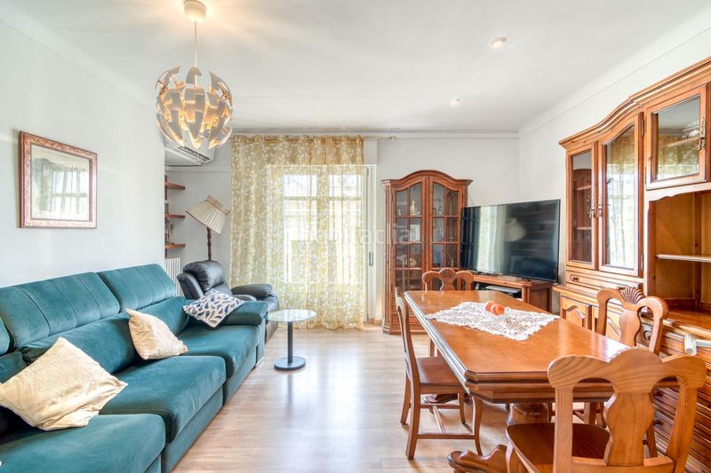 Foto 4b340c7b-9f4f-40d0-b779-e28d5eada180. Apartament amb calefacció a Centre Figueres