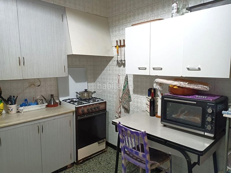 Foto b7fc89a4-ae9a-47c2-9bed-9a48d08d598d. Planta baixa a Centre Roses