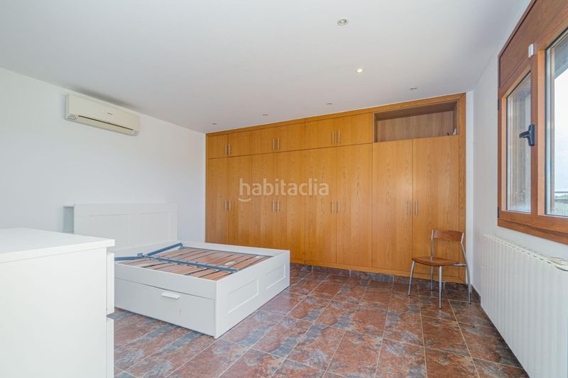 Foto d3bc61d3-7cc5-4b72-95fa-6389775143a1. Casa amb calefacció aparcament a Castelló d´Empúries