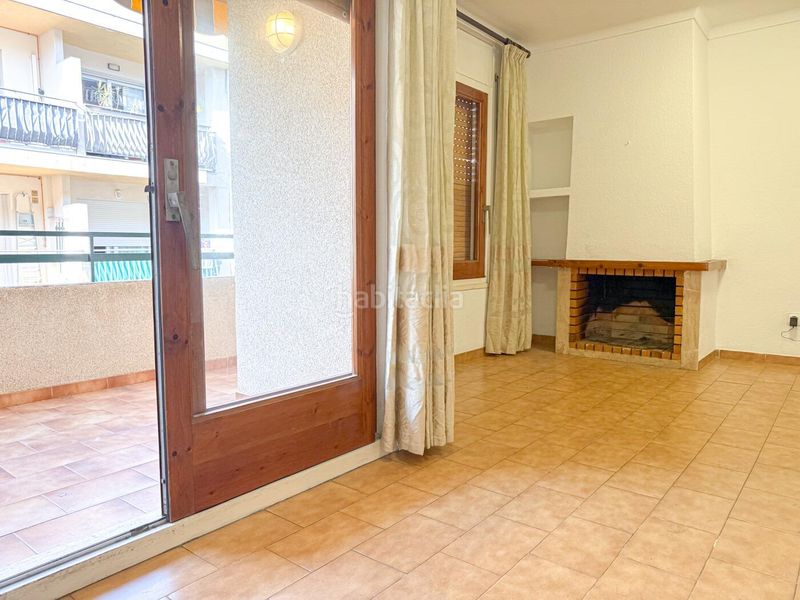 Foto 284780c9-2930-4cc8-8667-2fa78b39f768. Apartament a Centre Roses