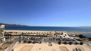 Piccolo appartamento in Muga - Gran Reserva - Badia. Bonito apartamento con vistas al mar