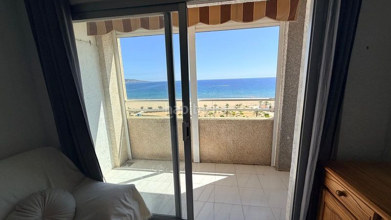 Foto 860214e9-a23a-4475-8fb8-83373f6df84d. Apartamento bonito apartamento con vistas al mar en Empuriabrava