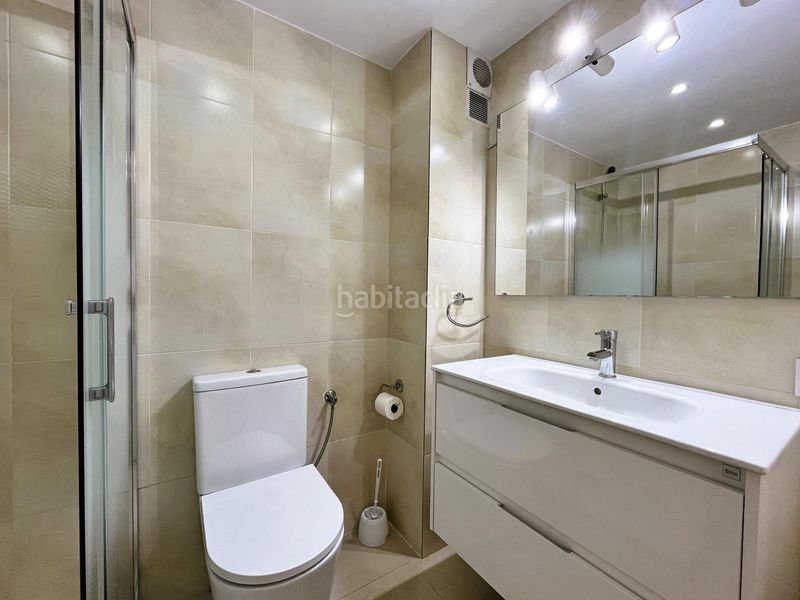 Foto bd3463ab-8a4f-450a-a440-04864c541873. Apartament a Centre Roses