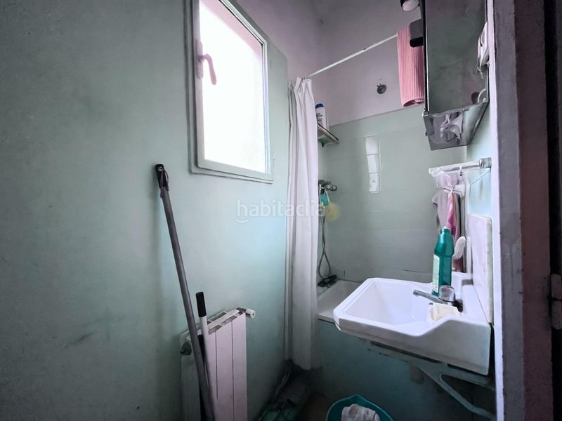Foto ed388a18-cba5-490d-9145-bc4bf0b1277a. Casa adossada amb aparcament a Eixample-Horta Capallera Figueres