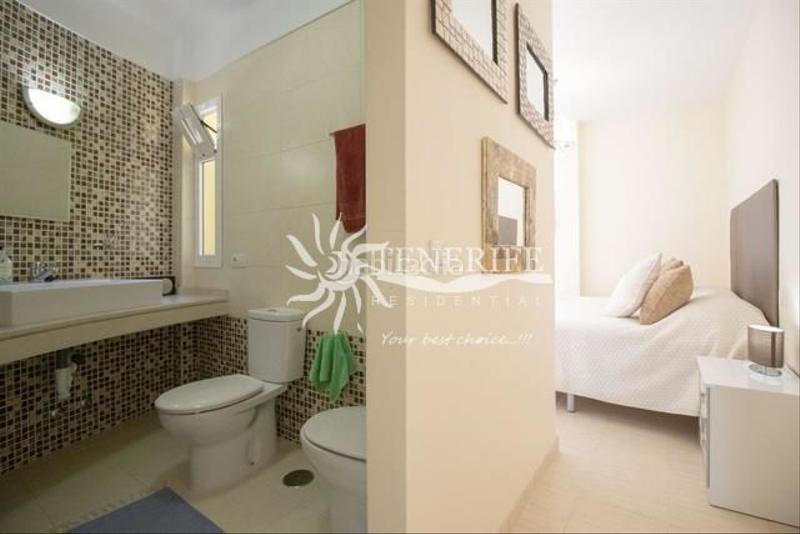 Foto 3888d9d2-9124-4072-9dff-79681af64851. Casa amb aparcament piscina a Torviscas Centro y Alto Adeje