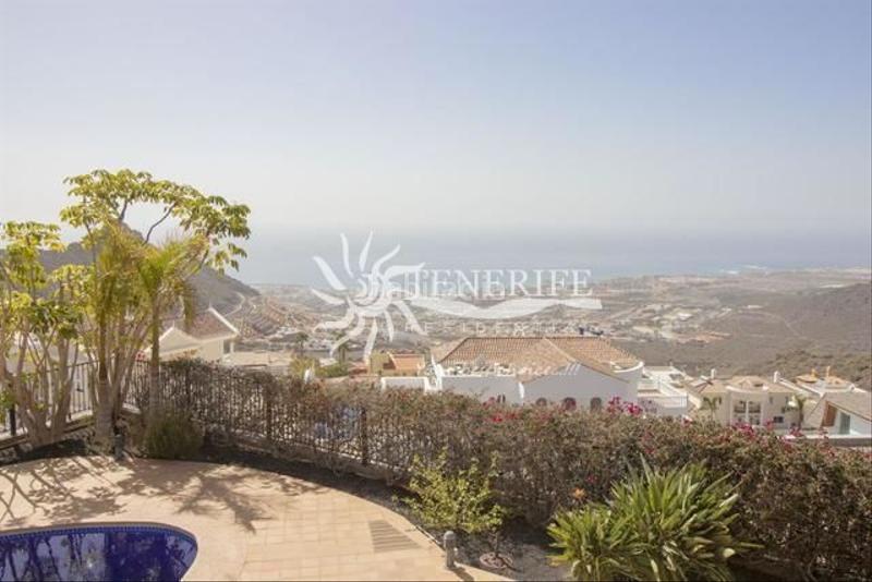 Foto 4783221c-f480-4e9e-90ce-3394eb8fb959. Casa amb aparcament piscina a Torviscas Centro y Alto Adeje