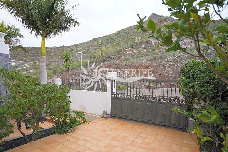 Foto adbad895-f008-45f2-8bfd-5d0a3e79aded. Casa amb aparcament piscina a Torviscas Centro y Alto Adeje