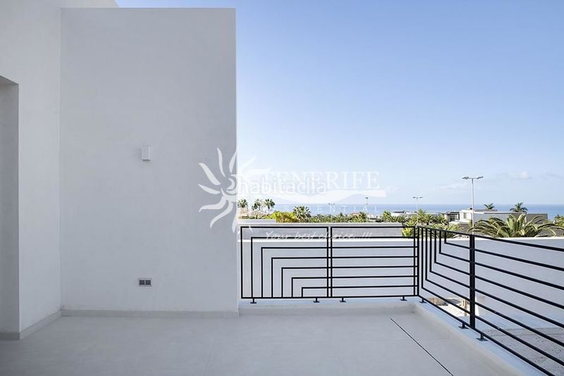 Foto a13c34f6-a4ac-469c-833f-214fc0e3a866. Casa amb aparcament piscina a La Caleta Adeje