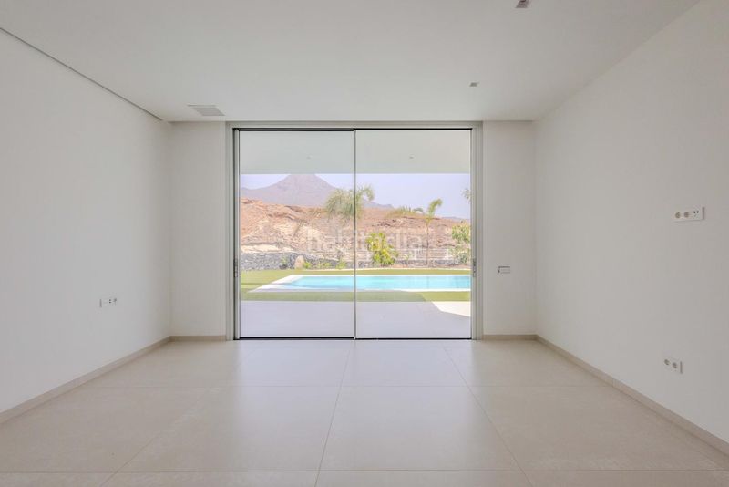 Foto e3ad36fa-788e-470c-be79-afa4b60a55ed. Casa amb aparcament piscina a La Caleta Adeje