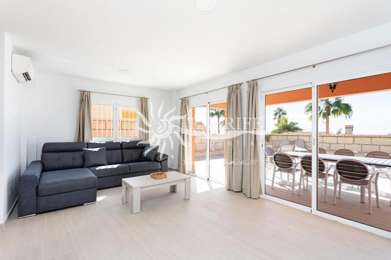 Foto 4c120ff5-4bdc-42df-ac6a-3821fcb232cb. Haus mit parking in Playa Fañabé Alto Adeje