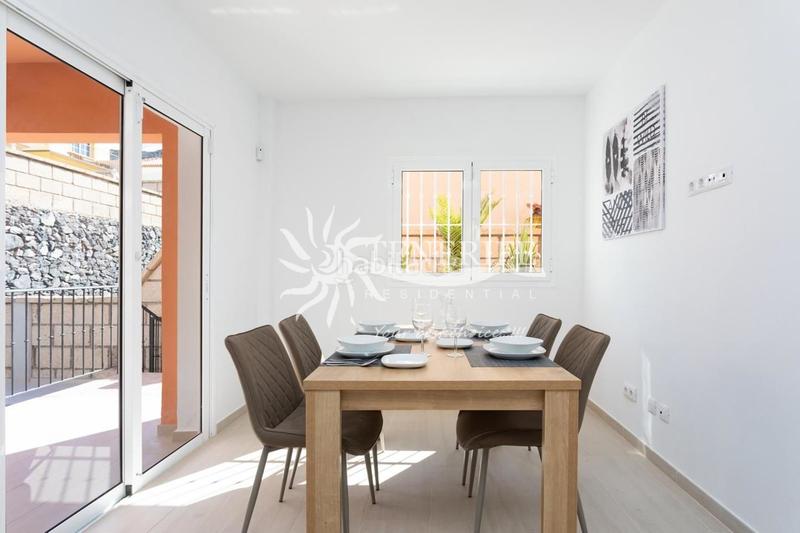 Foto 90374015-4309-4a2c-bba0-f5926937da48. Haus mit parking in Playa Fañabé Alto Adeje