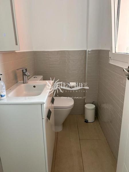 Foto e14a356f-7170-4e97-8e08-00ab5a97f12b. Haus mit parking in Playa Fañabé Alto Adeje