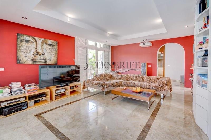 Foto a5d428fb-c144-4fa0-916f-8c6182c0d669. Maison avec parking piscine dans Playa Fañabé Alto Adeje