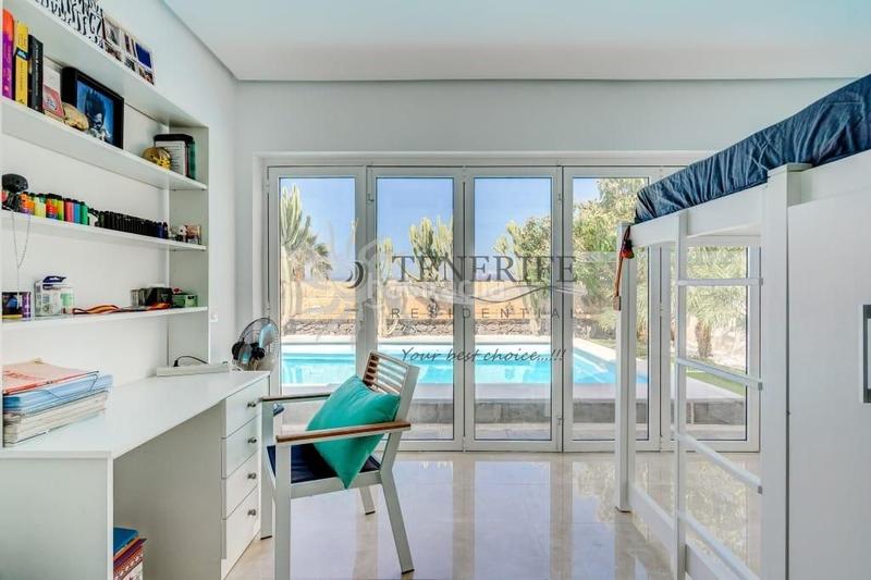 Foto ea673151-51f6-4ac5-b8d4-0557d56492a6. Maison avec parking piscine dans Playa Fañabé Alto Adeje