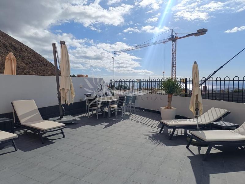 Foto 000a0456-4b19-43a1-9104-18395f107168. Casa amb aparcament piscina a Los Cristianos Arona