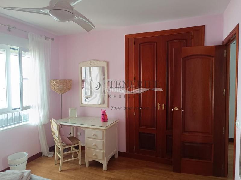 Foto 36f94e04-8786-404a-9da7-63cc224529d1. Casa amb aparcament piscina a Los Cristianos Arona