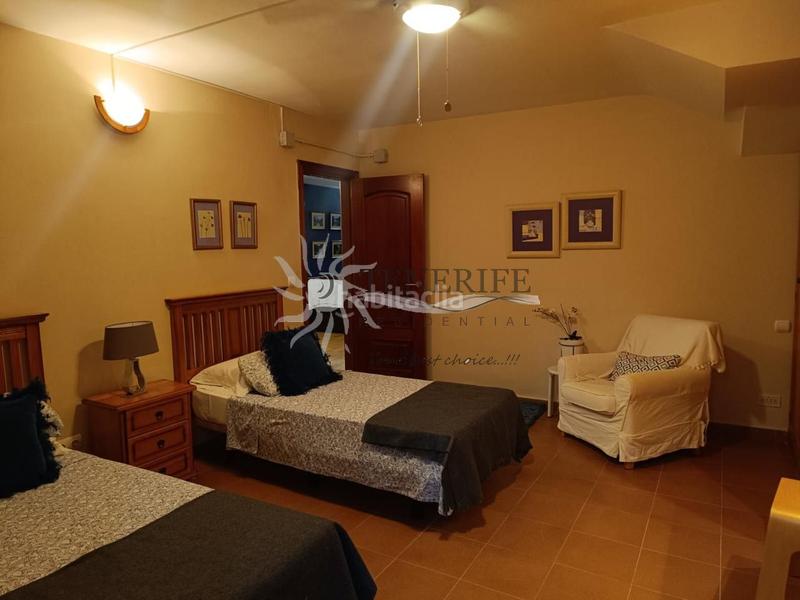 Foto 41be0f65-7162-467f-af81-a0319ef24584. Casa amb aparcament piscina a Los Cristianos Arona