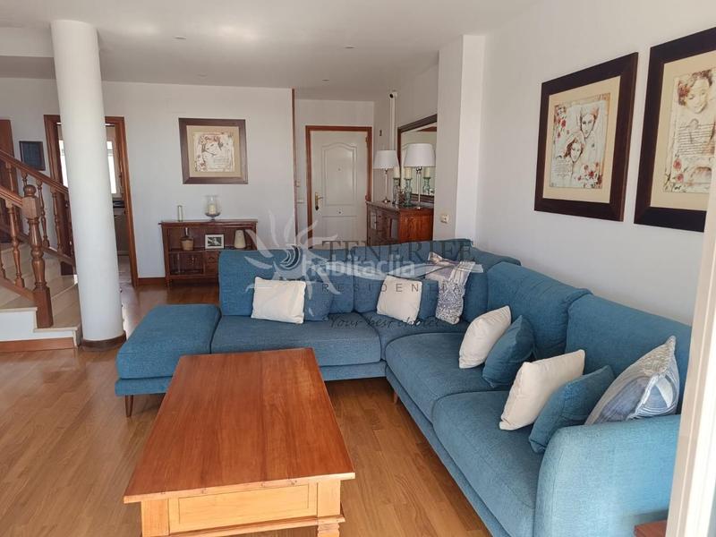 Foto 51800989-3fc2-4e4a-9f2b-139c0077a23b. Casa amb aparcament piscina a Los Cristianos Arona