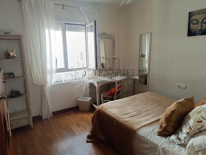 Foto 58d5ac0c-a037-410d-add5-0b884f14e949. Casa amb aparcament piscina a Los Cristianos Arona