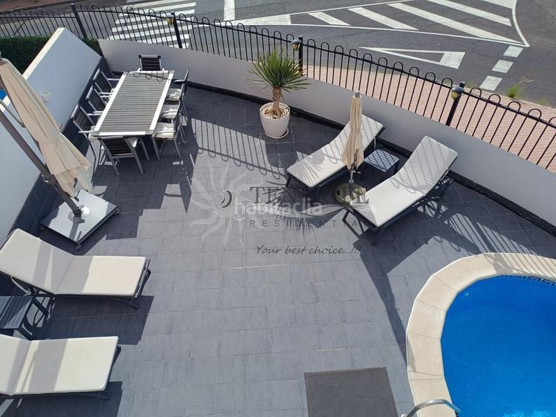 Foto 8113953a-b3c6-473d-96f9-fa41ce8ada20. Casa amb aparcament piscina a Los Cristianos Arona