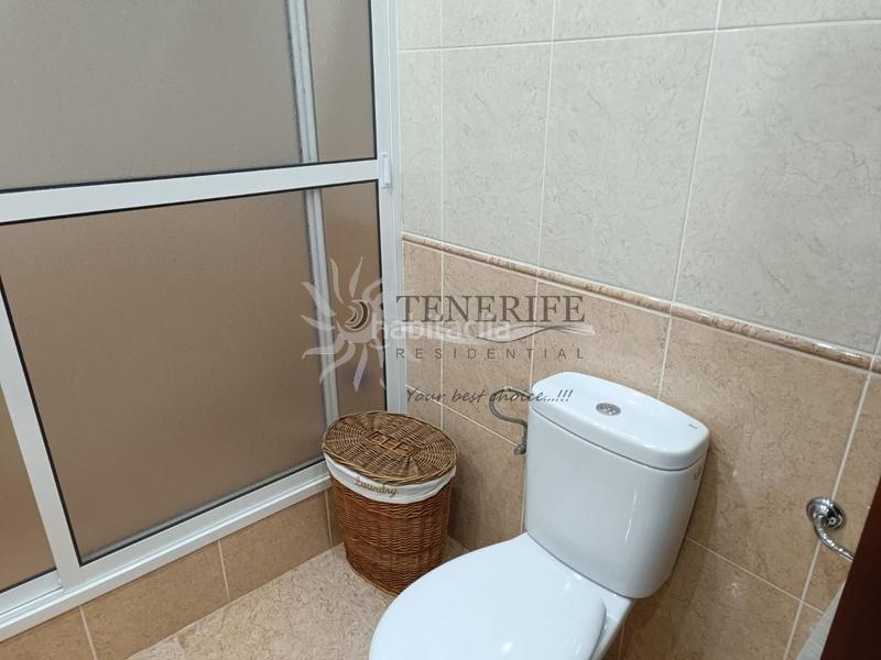 Foto 8e3f3174-7d37-4cfa-8bf1-c223e180209f. Casa amb aparcament piscina a Los Cristianos Arona