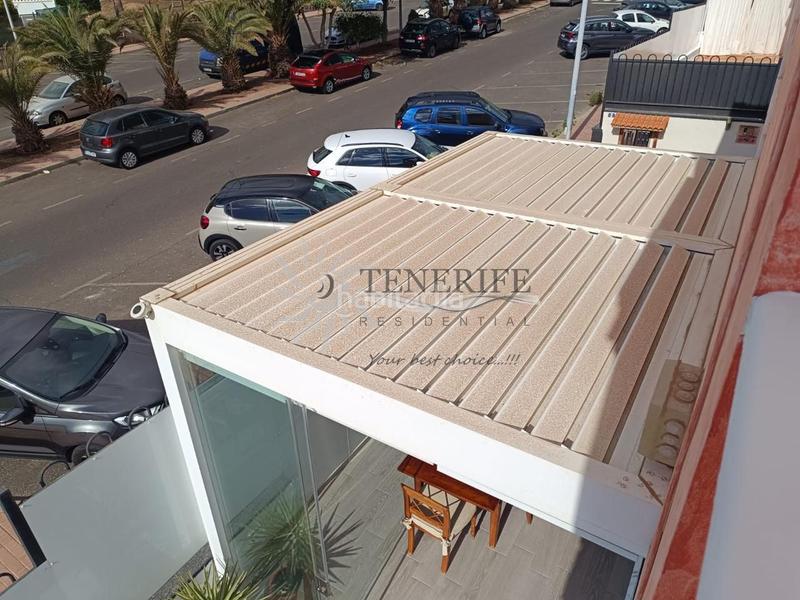 Foto a710043e-5ec5-438e-86eb-744db41c1b3d. Casa amb aparcament piscina a Los Cristianos Arona