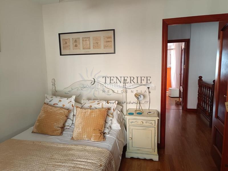 Foto b15048cc-770c-4dd8-8bf9-d40e1bd286e4. Casa amb aparcament piscina a Los Cristianos Arona