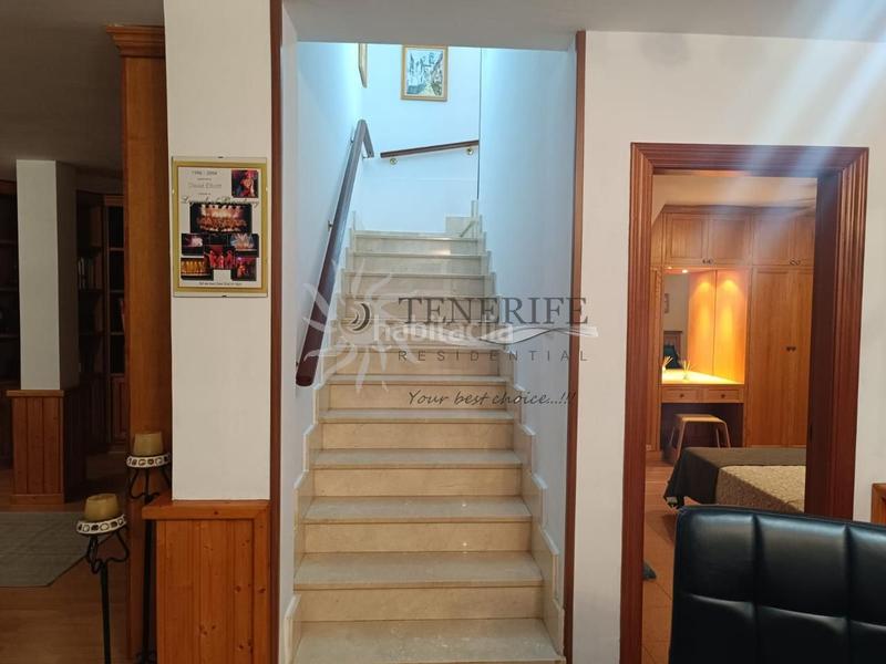 Foto dcac6a73-028a-47e9-9043-c8db8f2f81ff. Casa amb aparcament piscina a Los Cristianos Arona