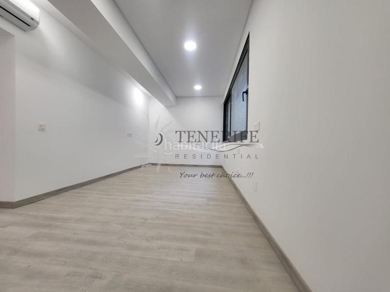 Foto 0350eaac-6853-49de-ae36-50b6e36359cb. Maison avec parking piscine dans Playa Fañabé Alto Adeje