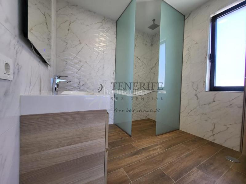 Foto 051d072a-1f0a-4c2e-bf37-225818947a4f. Maison avec parking piscine dans Playa Fañabé Alto Adeje