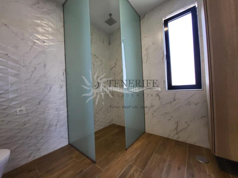 Foto 159a124f-ef07-4634-99ef-d244361d37fa. Maison avec parking piscine dans Playa Fañabé Alto Adeje