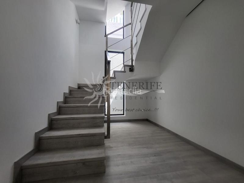 Foto 36e972ea-7e51-41ff-a914-428e54793199. Maison avec parking piscine dans Playa Fañabé Alto Adeje