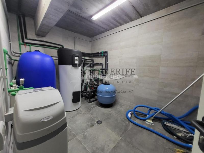 Foto 437e8b89-e653-48a3-ac5e-a179c8b4deb6. Maison avec parking piscine dans Playa Fañabé Alto Adeje