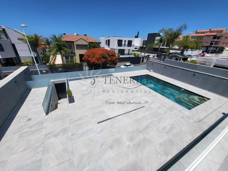 Foto 48b74d07-dbcd-449b-b6ef-db359972aa22. Maison avec parking piscine dans Playa Fañabé Alto Adeje