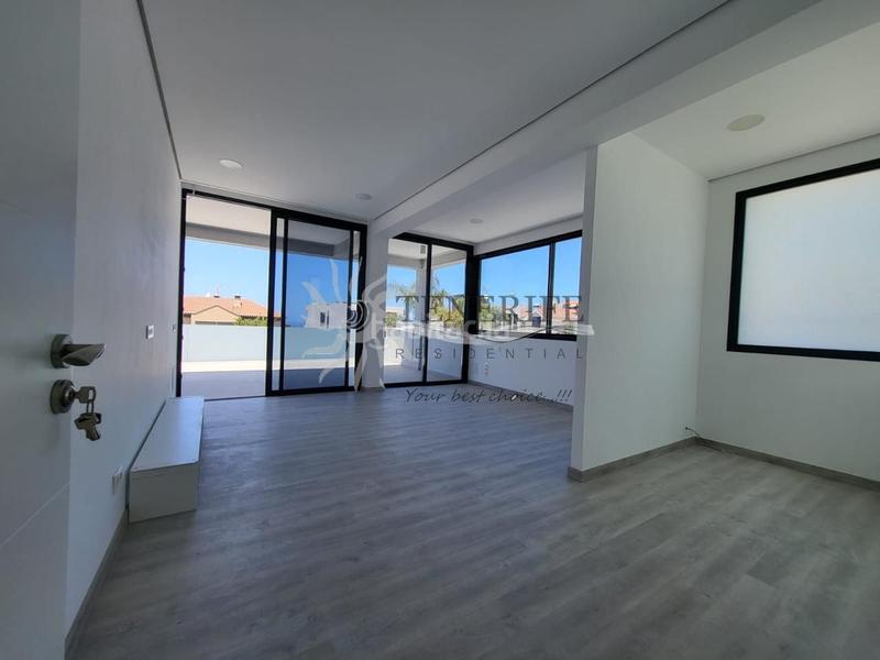 Foto ae687891-68df-4efd-b564-2db7231a8781. Maison avec parking piscine dans Playa Fañabé Alto Adeje