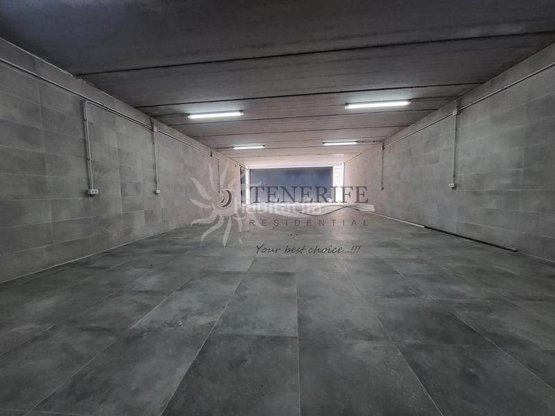 Foto f2e03ff4-b259-4f49-8db7-4b65aeaacbf9. Maison avec parking piscine dans Playa Fañabé Alto Adeje