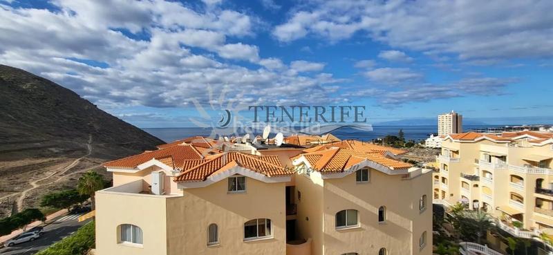 Foto 7c84b954-cc3e-42c8-bbd2-2a7c62559a81. Appartamento con parcheggio in Los Cristianos Arona