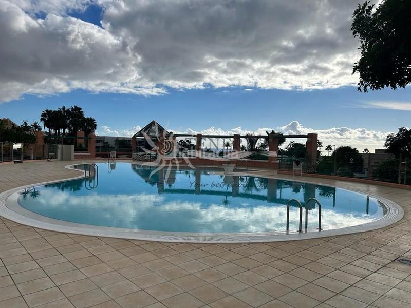 Foto 0c8a23de-3add-4ae7-973c-afd1a9f57d32. Casa amb piscina a Playa Fañabé Alto Adeje