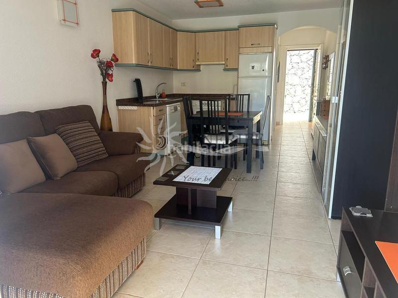 Foto 27104579-bb12-4112-b354-0d31b89f8756. Casa amb piscina a Playa Fañabé Alto Adeje