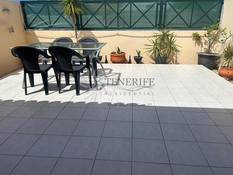 Foto 928081ae-4086-4135-af97-05cb6c268ff9. Casa amb piscina a Playa Fañabé Alto Adeje