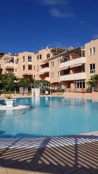 Foto eb20b541-1c09-446c-97da-358db55adf42. Casa amb piscina a Playa Fañabé Alto Adeje