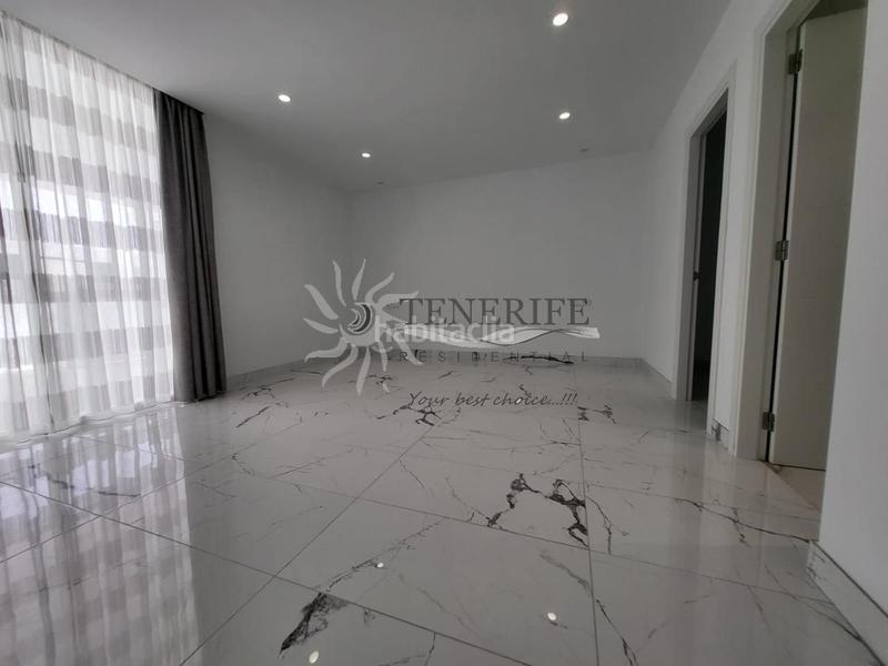 Foto 3e433f57-5f51-40ab-9eca-4bd53459cd68. Piano terra in Los Cristianos Arona