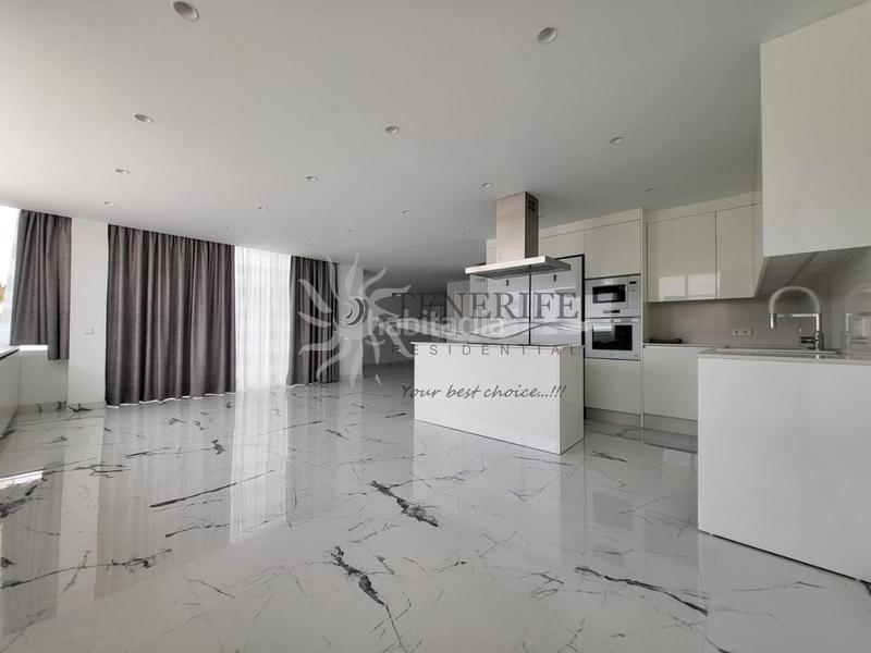Foto 57be1a9d-c4f6-477e-b22c-9ac82f147a8d. Piano terra in Los Cristianos Arona