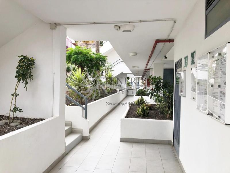 Foto 759f1e67-6b92-493c-ae0c-a08a9f759462. Piano terra in Los Cristianos Arona