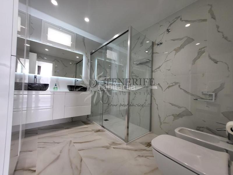 Foto a750112d-e98e-47f3-936a-7acbd0e39af9. Piano terra in Los Cristianos Arona