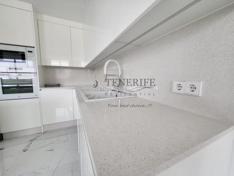 Foto d97f0253-f463-40f4-96c7-7bf7a4115f03. Piano terra in Los Cristianos Arona