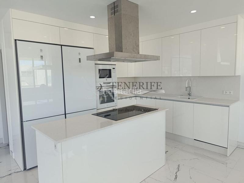 Foto ddc9dda7-1657-41f4-a45f-b152625c4a6a. Piano terra in Los Cristianos Arona